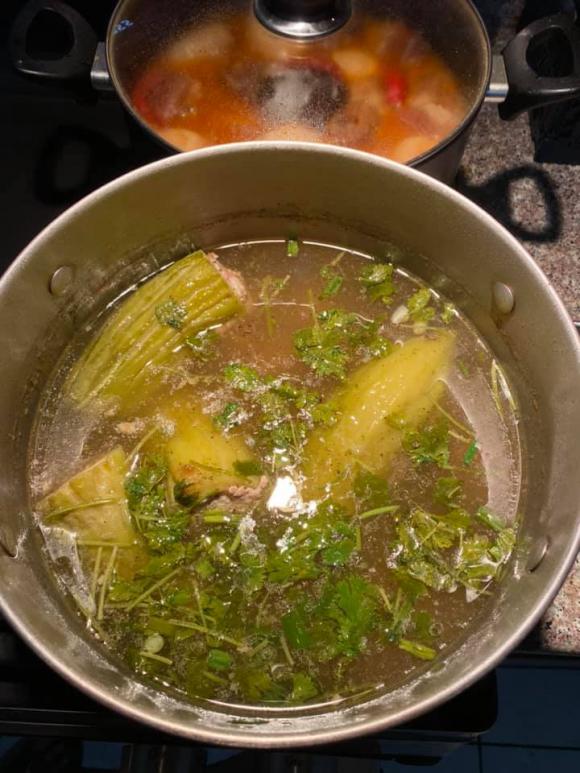 Qua Mỹ định cư, Hoàng Anh được vợ khen là người đàn ông của năm vì ngày càng giỏi bếp núc, nội trợ-6