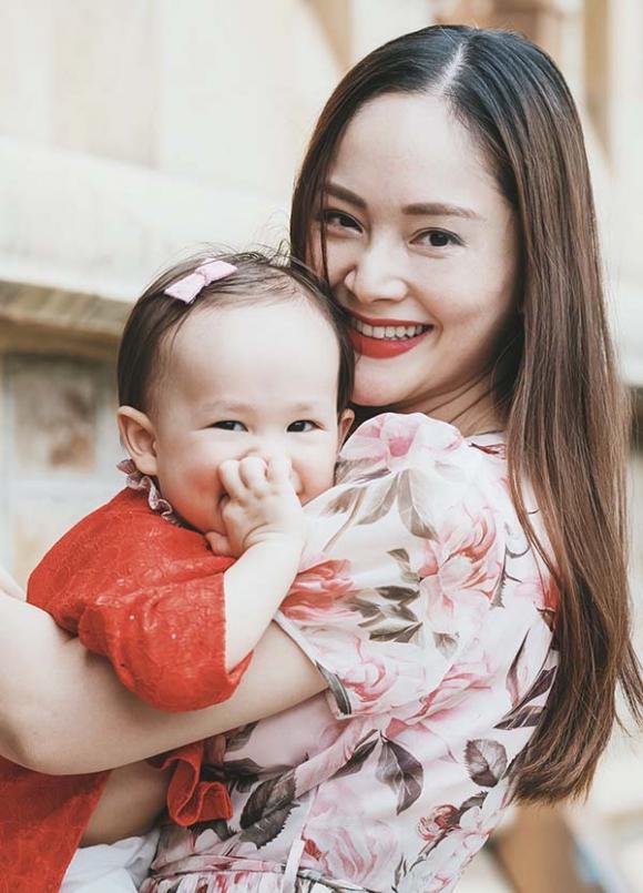 Dự đám cưới em họ ở Úc, Lan Phương cùng con gái khoe sắc rực rỡ-6