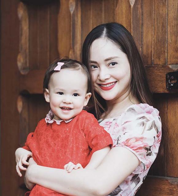 Dự đám cưới em họ ở Úc, Lan Phương cùng con gái khoe sắc rực rỡ-8