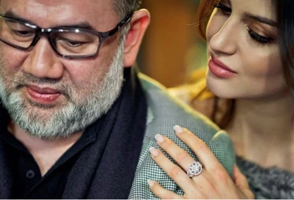 Cựu vương Malaysia chính thức lên tiếng phản bác sau khi bị người đẹp Nga tố vô trách nhiệm, bỏ rơi vợ cũ khi cô mang bầu 4 tháng-2