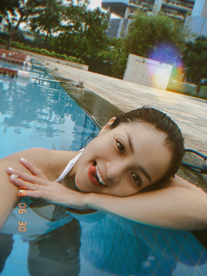 Loạt hotgirl học giỏi nức tiếng: Người từ thủ khoa ĐH đến gây xôn xao vì bảng điểm toàn 4, 5; người nhận học bổng du học-22