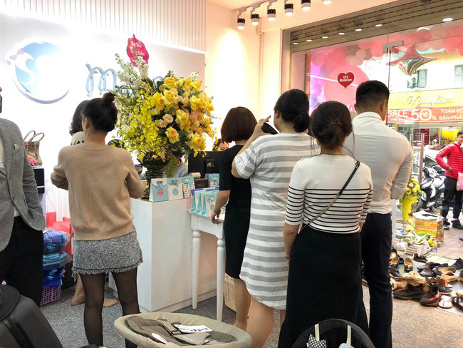 Mải mê bán hàng, Hằng Túi vô tình để lộ doanh thu mỗi tháng gần 8 tỷ đồng khiến dân tình câm nín-2