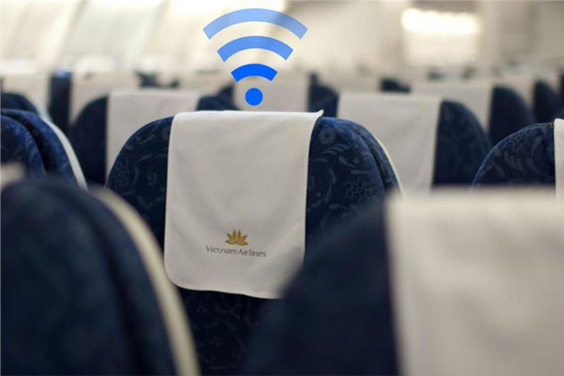 Vì sao máy bay luôn ghét khách dùng điện thoại, laptop nhưng vẫn cấp Wi-Fi thoải mái?-1