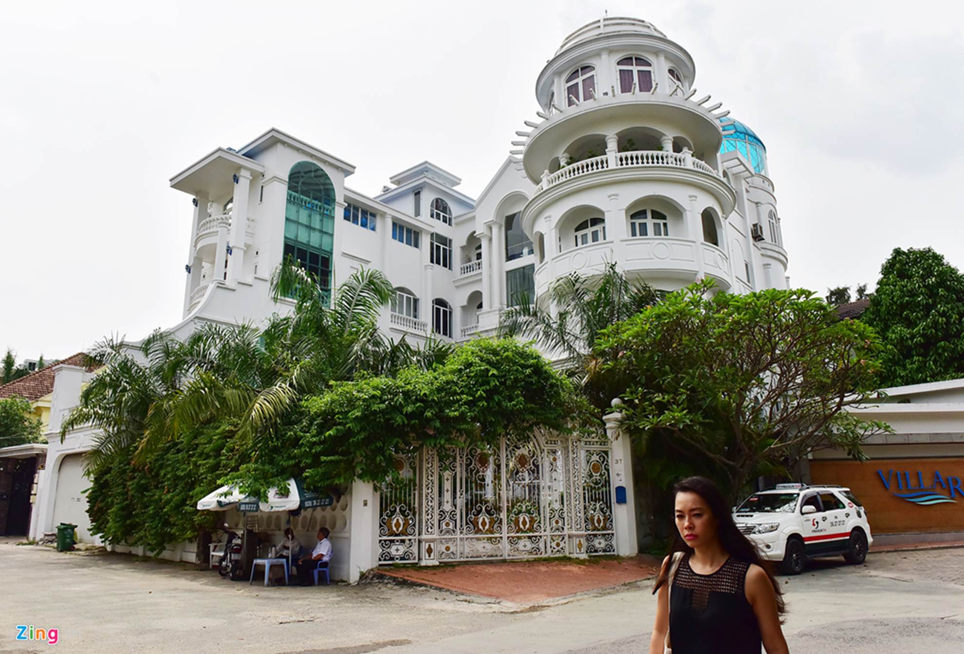 Cơ ngơi nhà Jonathan Hạnh Nguyễn và loạt biệt thự đắt đỏ tại Thảo Điền-16