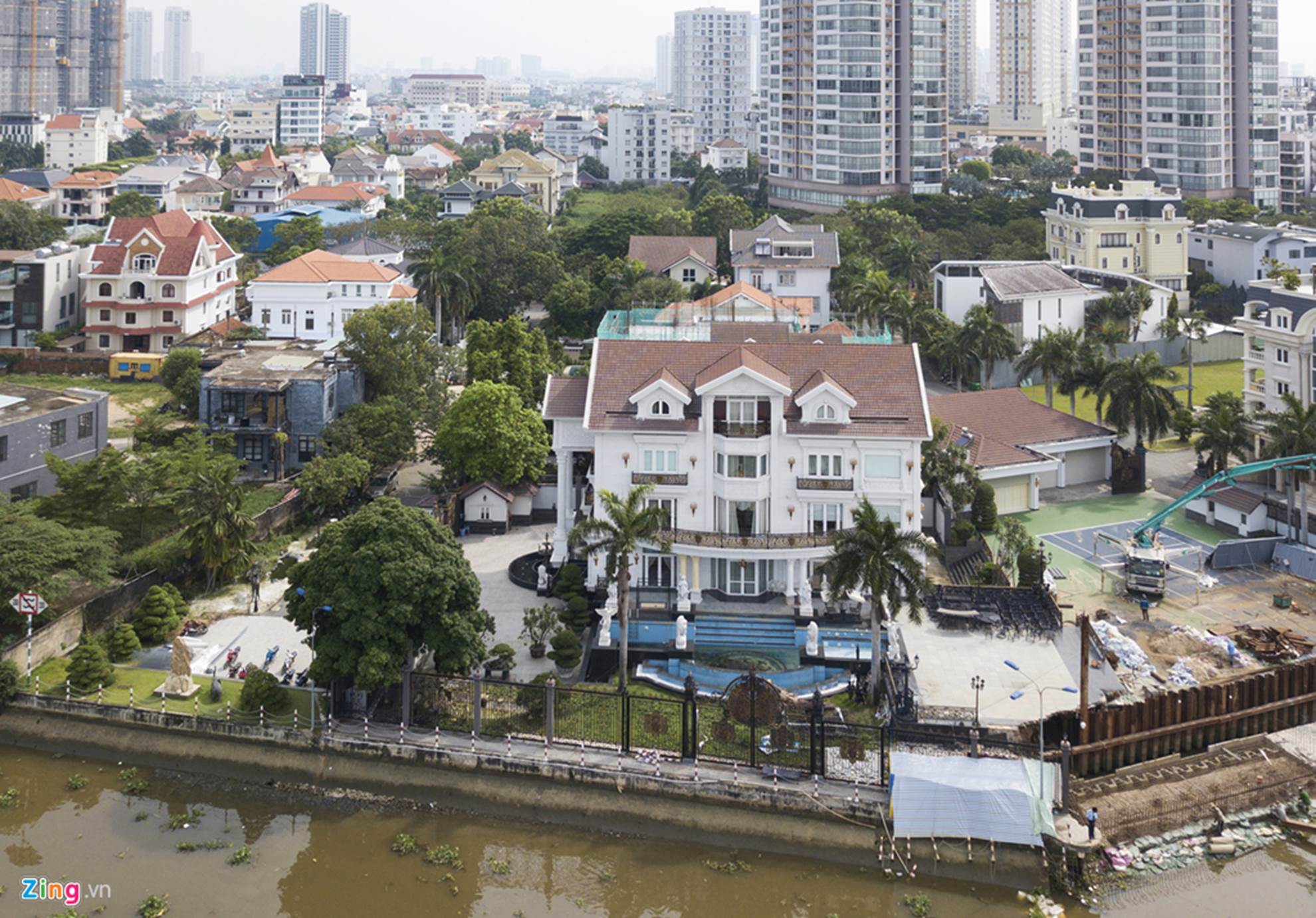 Cơ ngơi nhà Jonathan Hạnh Nguyễn và loạt biệt thự đắt đỏ tại Thảo Điền-6