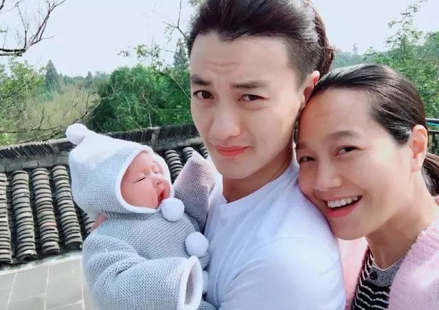 Làm vợ phải cứng như này: Đuổi thẳng chồng ra khỏi nhà, đồng thời tuyên bố trả chồng cho bố mẹ chồng vì đã quá sức chịu đựng-1