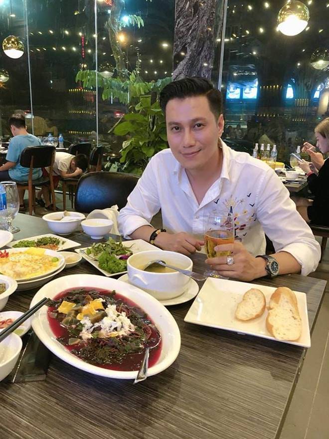 Diện mạo chưa hoàn hảo, nhưng gout thời trang của Việt Anh đáng để chị em tham khảo cho chồng-6