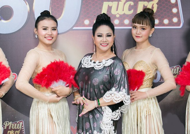 Sau 3 đời chồng, nữ ca sĩ cát-xê 6 cây vàng nói gì về tin cặp kè phi công trẻ?-2