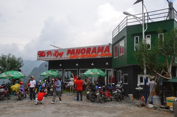 Ảnh: Tòa nhà trái phép Mã Pì Lèng Panorama bất ngờ được phủ xanh-6