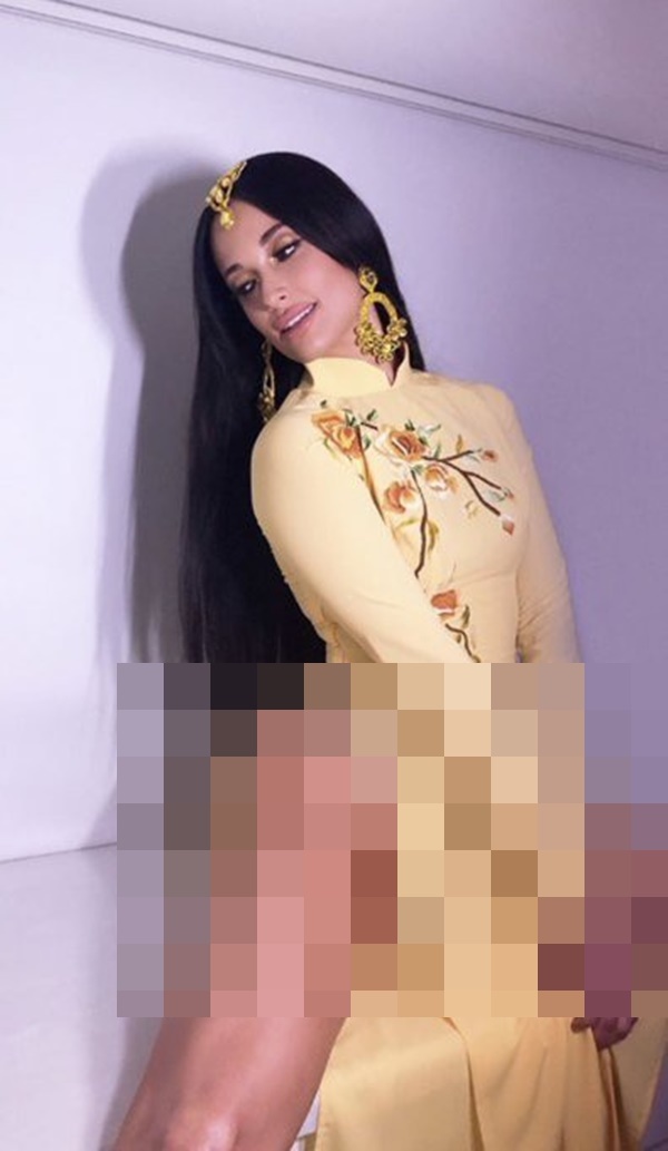 Nữ ca sĩ nhạc đồng quê Kacey Musgraves gây bức xúc khi mặc áo dài Việt Nam nhưng quên mặc quần-4