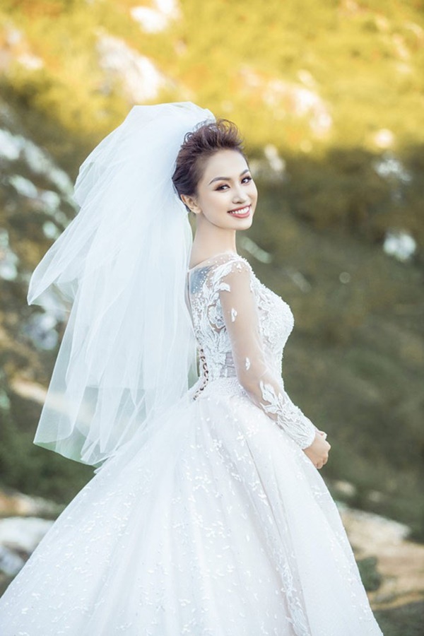 Sau đổ vỡ, đây là cuộc sống thường nhật ít biết của 3 nữ MC nóng bỏng nhất nhì VTV-2