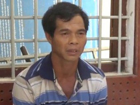 Con gái có thai với cha dượng, mẹ đưa đi phá
