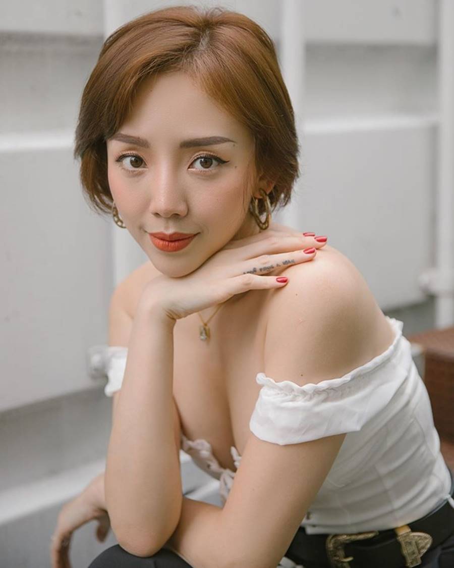 Tóc Tiên diện áo hở ngực khoe vòng 1 hút mắt-1