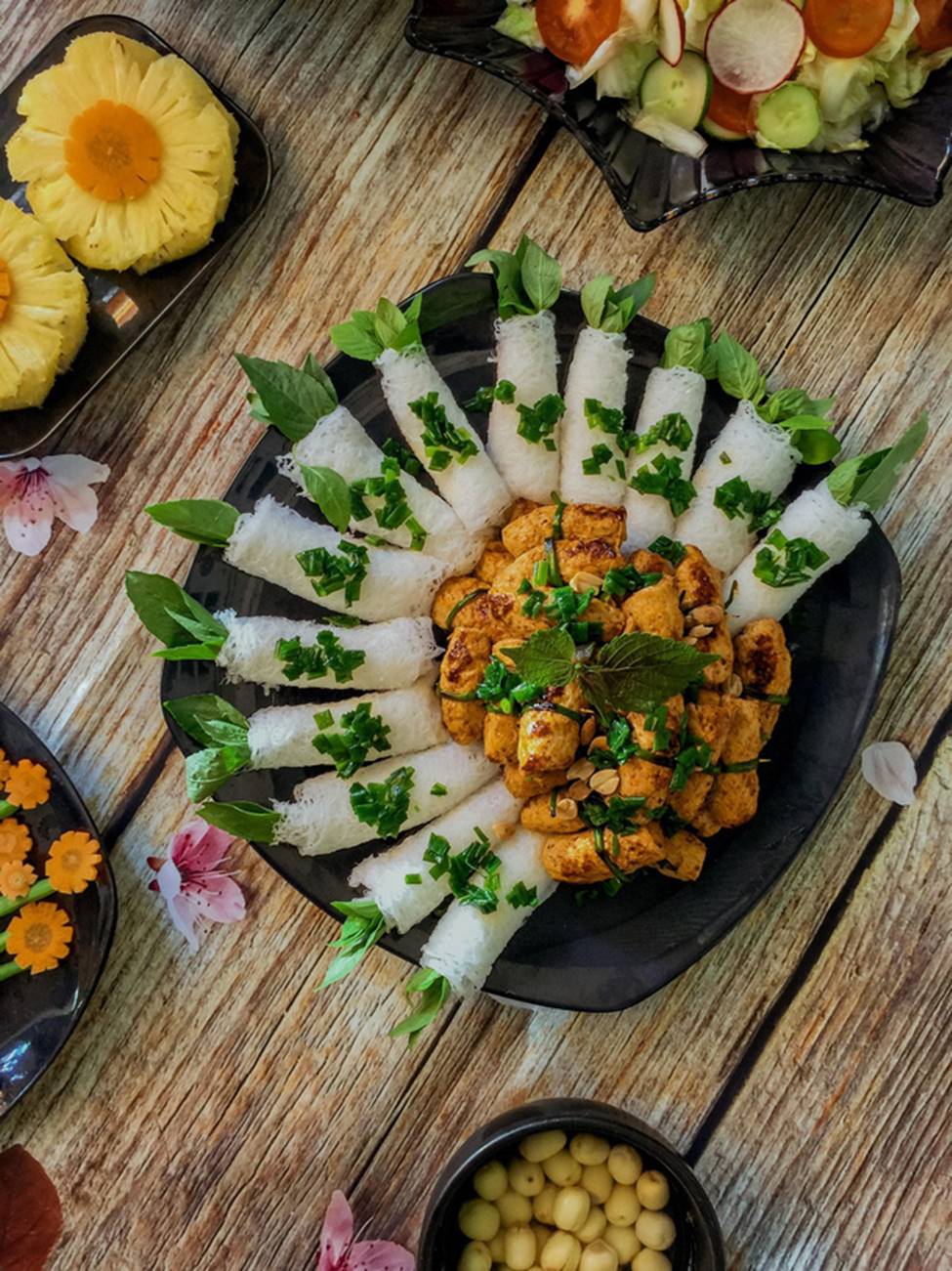 Lác mắt với mâm cơm cuối tuần 7 món chay ngon xuất sắc, đẹp rực rỡ-2