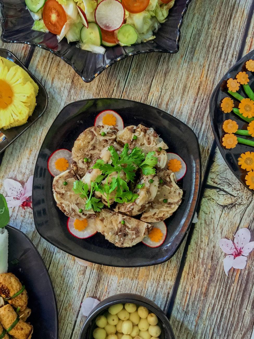 Lác mắt với mâm cơm cuối tuần 7 món chay ngon xuất sắc, đẹp rực rỡ-4