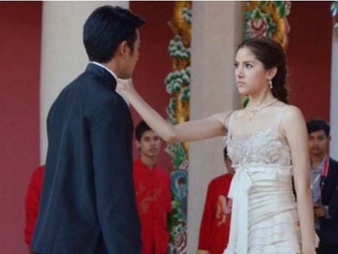 Tôi giận chồng vì mời 4 cô người yêu cũ đến đám cưới nhưng không ngờ khi bóc phong bì, vợ chồng tôi còn phải trố mắt kinh ngạc