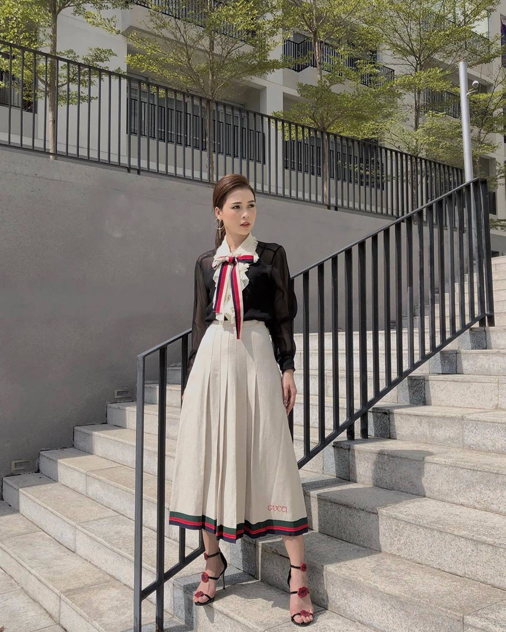 Sam chăm biến hóa style thế này, bảo sao dân tình ngắm hoài không chán-9