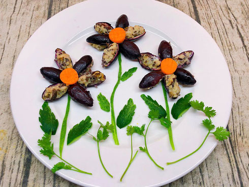 Đổi món cuối tuần với tai heo khìa nước dừa giòn sựt thơm nức-7