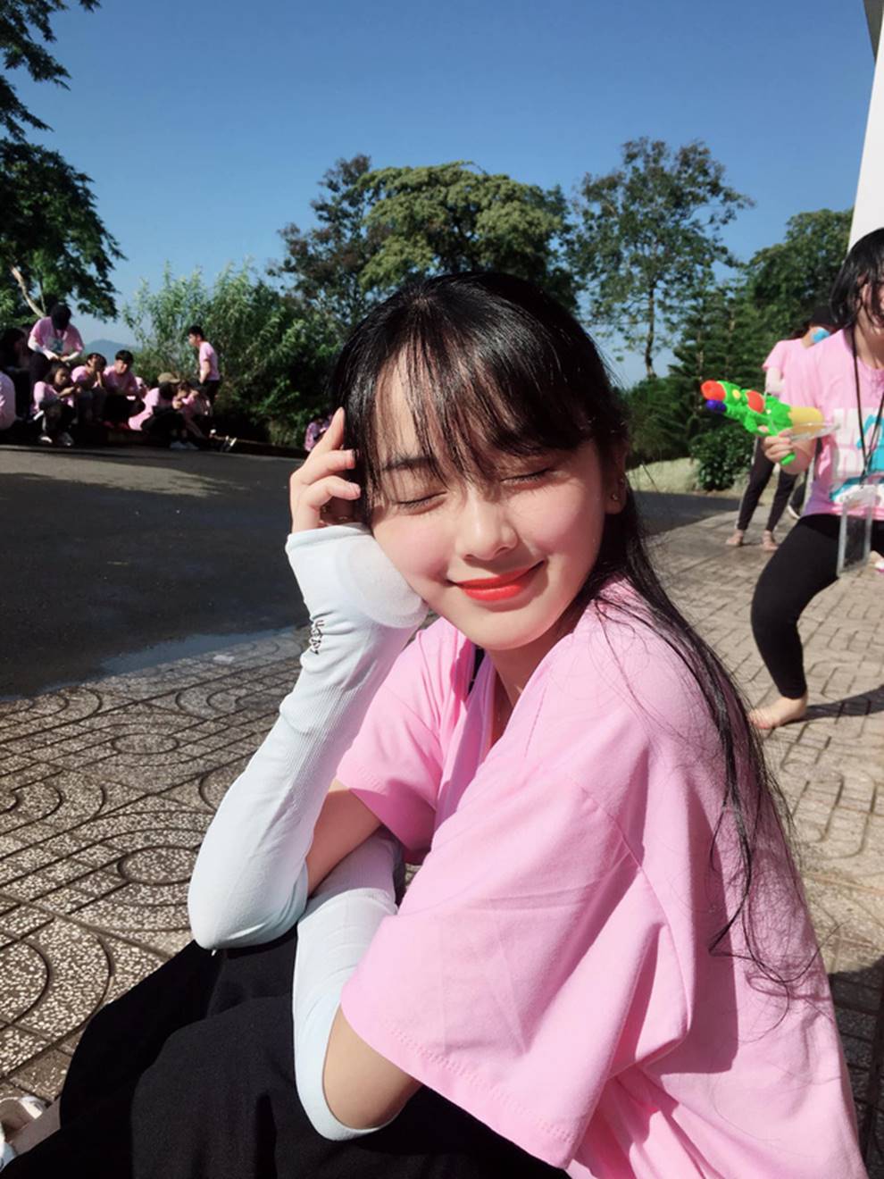 Nữ sinh Tôn Đức Thắng với vẻ ngoài trong sáng, ngọt ngào và có thể làm luỵ tim bất cứ chàng trai nào-7