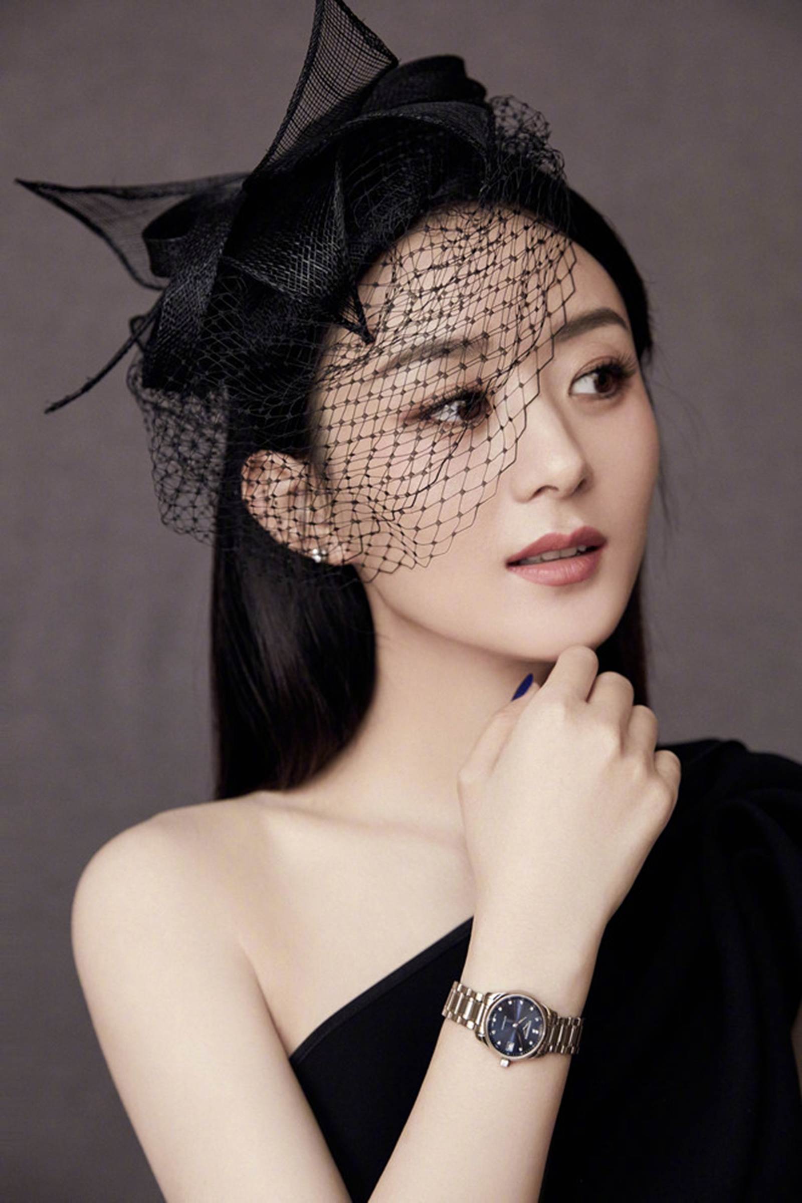 Triệu Lệ Dĩnh mặn mà hơn sau khi sinh con-7