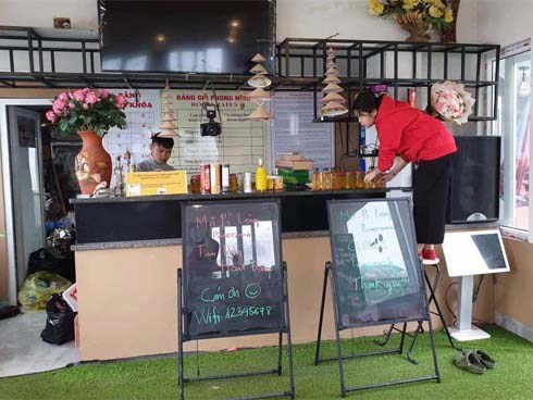 Panorama trên đỉnh Mã Pì Lèng bị đình chỉ kinh doanh