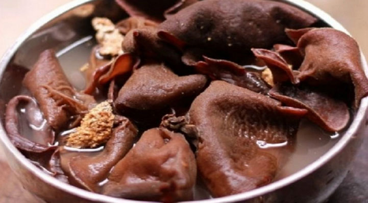 Ngâm mộc nhĩ với nước là sai, bỏ thêm thứ này vào vừa nhanh nở vừa sạch hơn gấp 3 lần-1