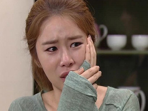 Thẳng tay đuổi vợ đi vì dám đánh con riêng, tôi bật khóc khi đọc thư em để lại-3