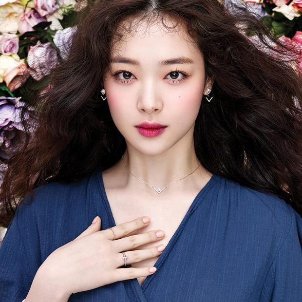 Trước khi qua đời, Sulli từng thừa nhận sống 2 mặt: Giả vờ vui vẻ để che đậy cuộc sống trống rỗng-1