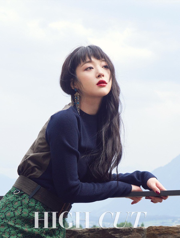 Cuộc sống bế tắc của Sulli trước khi tự tử: Có dấu hiệu tâm lý bất thường, trở thành nạn nhân của bạo lực mạng sau chuyện tình cùng ông chú hơn 14 tuổi-3