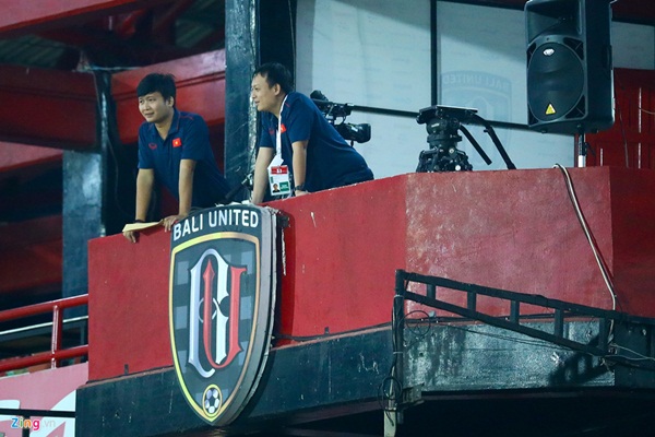 HLV Park nổi giận khi phát hiện máy quay tuyển Việt Nam tập-10