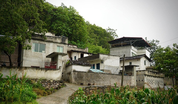 Làng góa phụ Trung Quốc và nỗi ám ảnh về cái chết từ bụi công nghiệp-1