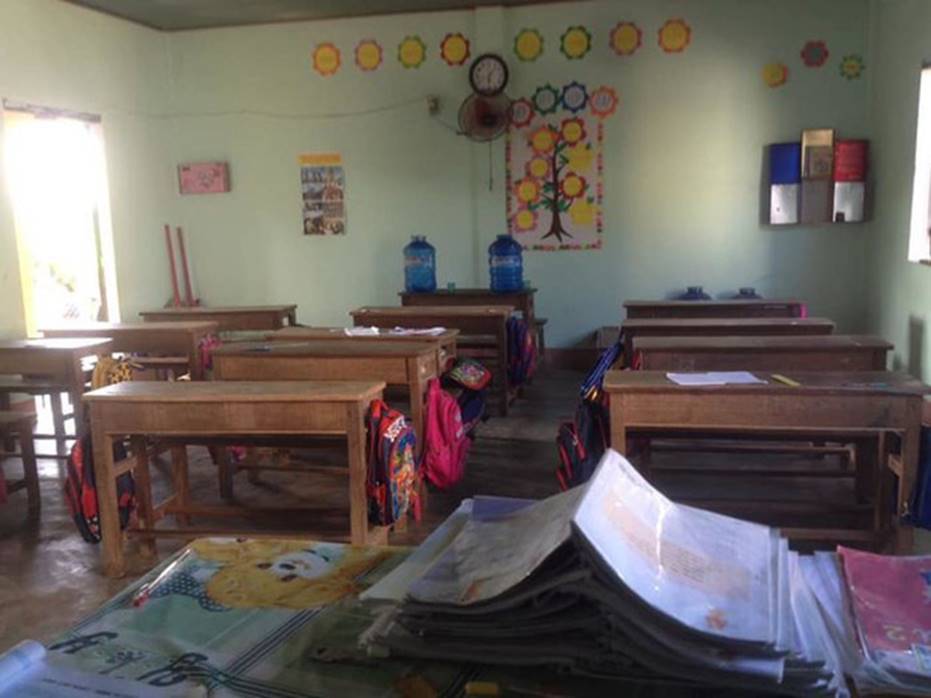 Phì cười trước chuyện anh trai là giáo viên chủ nhiệm, em gái bị phạt là liền chạy về mách bố mẹ-2