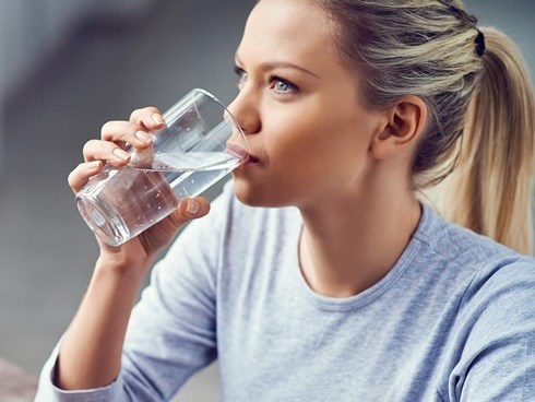 Ít người biết 4 thời điểm bổ sung nước mang lại lợi ích vàng cho cơ thể
