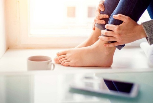 Muốn biết cơ thể đang thiếu vitamin loại nào, cứ nhìn vào những biểu hiện này sẽ rõ-1