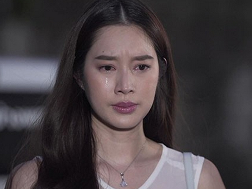 Mẹ từ quê lên chơi, nhìn mâm cơm linh đình vợ chuẩn bị chồng liền tung cú tát giáng trời-3