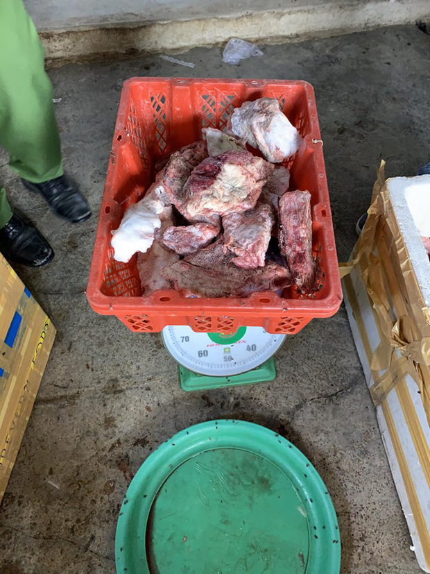 Ớn lạnh: Biến thịt heo nái ôi, nhớt thành thịt bò tươi-5