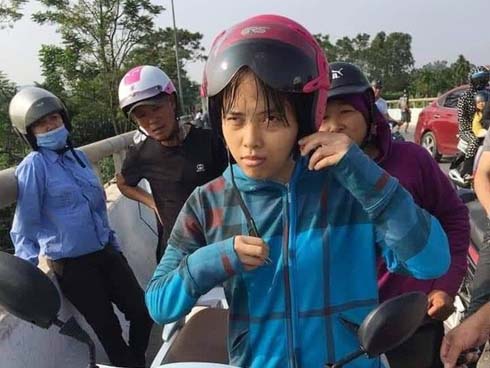 Được ngày chồng vào bếp làm mâm cơm khá ổn nhưng vợ trẻ lại than thở lên xuống, hội chị em phì cười khi biết lý do-5