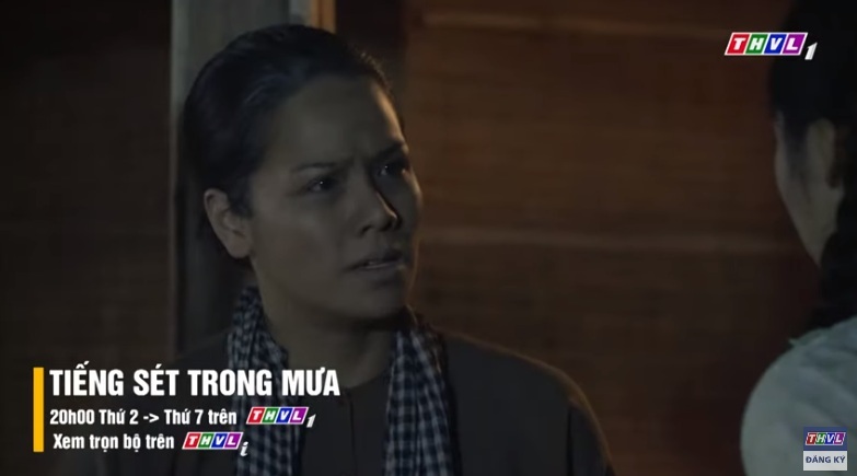 Tiếng sét trong mưa tập 38: Thị Bình tát con gái, ngăn cấm chuyện yêu anh trai-2