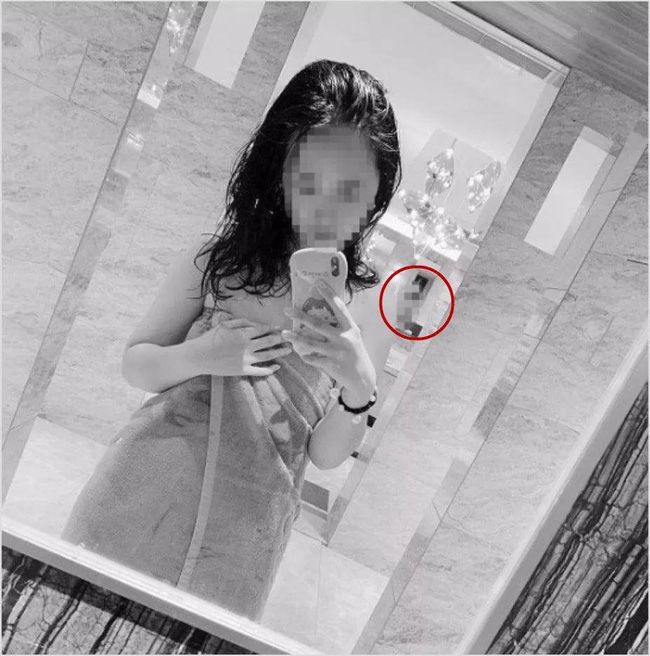 Đăng ảnh tự sướng trong nhà tắm công cộng, cô gái bị cộng đồng mạng lên án vì chi tiết gây phẫn nộ này-1