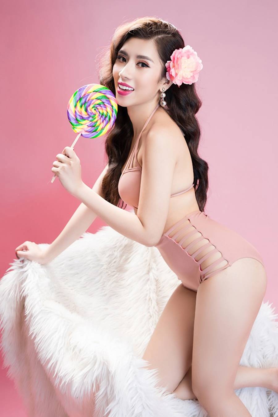 Đại diện Việt Nam tại Hoa hậu Du lịch thế giới 2019 nóng bỏng mắt với bikini-1