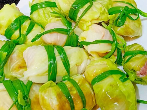 Thịt cuốn lá bắp cải, món ngon dễ làm, chồng nên nấu đãi vợ ngày 20/10