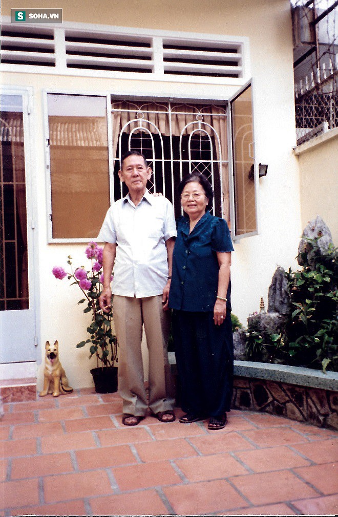 Ca sĩ Đoan Trường: Ở nhà trị giá 2000 cây vàng nhưng vẫn chạy xe máy cà tàng, mặc áo thun chợ-7
