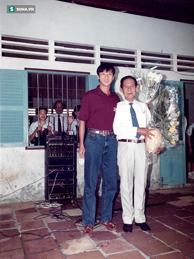 Ca sĩ Đoan Trường: Ở nhà trị giá 2000 cây vàng nhưng vẫn chạy xe máy cà tàng, mặc áo thun chợ-6