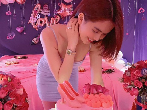 Ngọc Trinh lên tiếng về thông tin chia tay người yêu đại gia sau 2 năm gắn bó