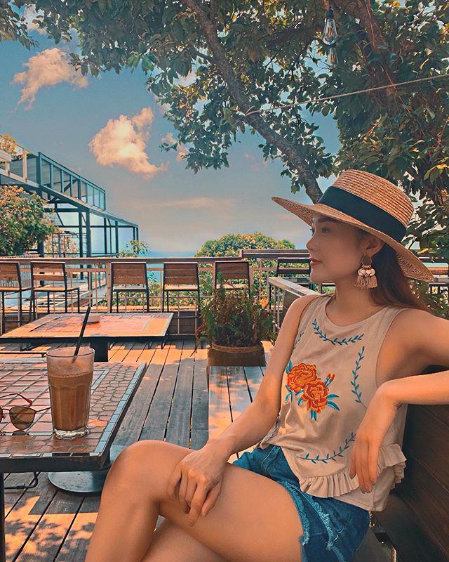 Chân không dài nhưng Minh Hằng luôn có cách hô biến” chiều cao chỉ bằng những kiểu quần đơn giản-6