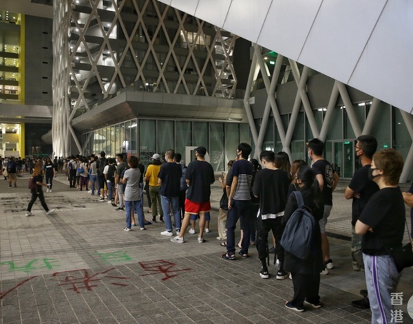 Nữ sinh 15 tuổi chết bất thường, nhà trường quyết giấu nhẹm danh tính nghi phạm chỉ tiết lộ hình ảnh cuối cùng đáng ngờ của nạn nhân-7