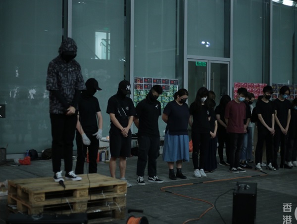 Nữ sinh 15 tuổi chết bất thường, nhà trường quyết giấu nhẹm danh tính nghi phạm chỉ tiết lộ hình ảnh cuối cùng đáng ngờ của nạn nhân-8