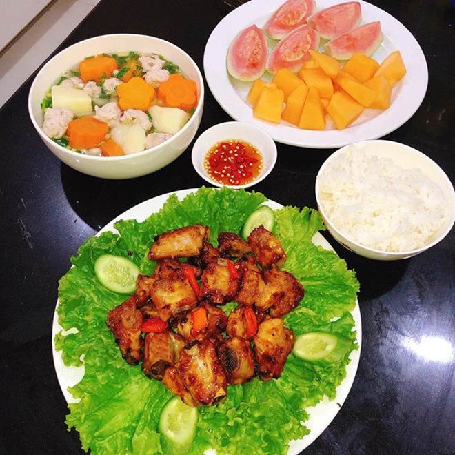 9X vừa xinh vừa đảm, nấu món gì ngon bạn bè lại khuyên nên bán món đó-16