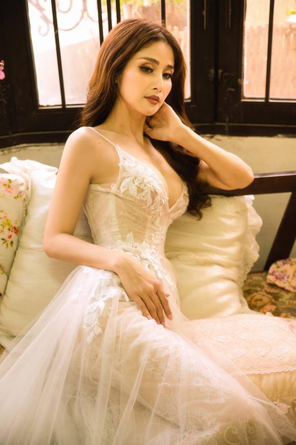 Vợ hai của cậu Ba Khải Duy - Thảo Trang khoe vòng một căng đầy trong bộ ảnh mới-13