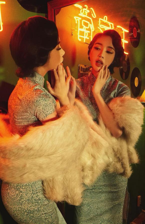 Elly Trần khoe nét đài các hút mắt với sườn xám-3